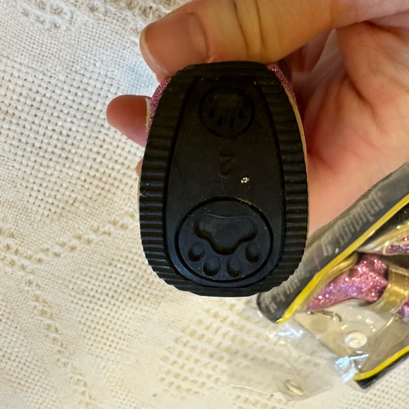 Adorable sparkly doggy boots with Thinsulate - Picture 3 of 3